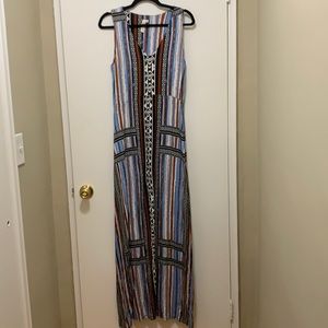 Envi maxi dress size large never been worn!